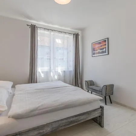 Malen Apartmán Dvůr Králové nad Labem