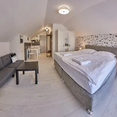 Malen Apartmán Dvůr Králové nad Labem