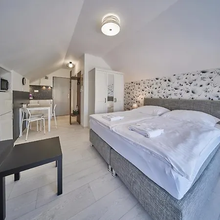 Malen Dvůr Králové nad Labem